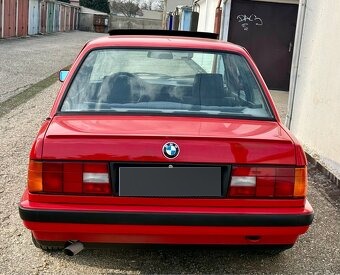 Bmw E30 318 IS, original 80.000km, 100% pôvodný - Photo 3