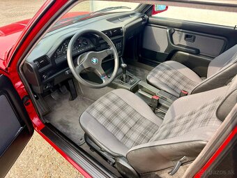 Bmw E30 318 IS, original 80.000km, 100% pôvodný - Photo 4
