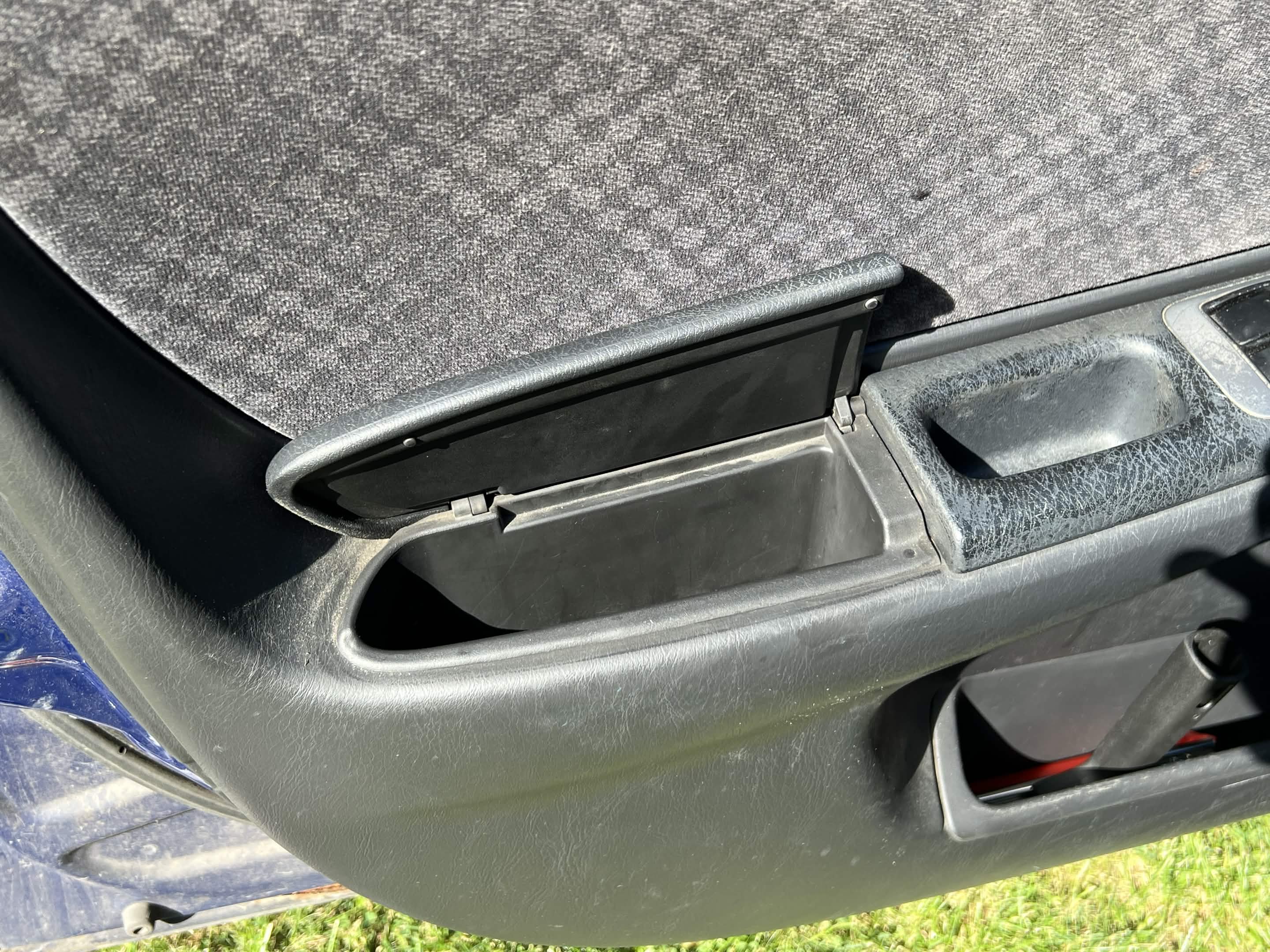 Toyota Avensis T22 - Photo 15