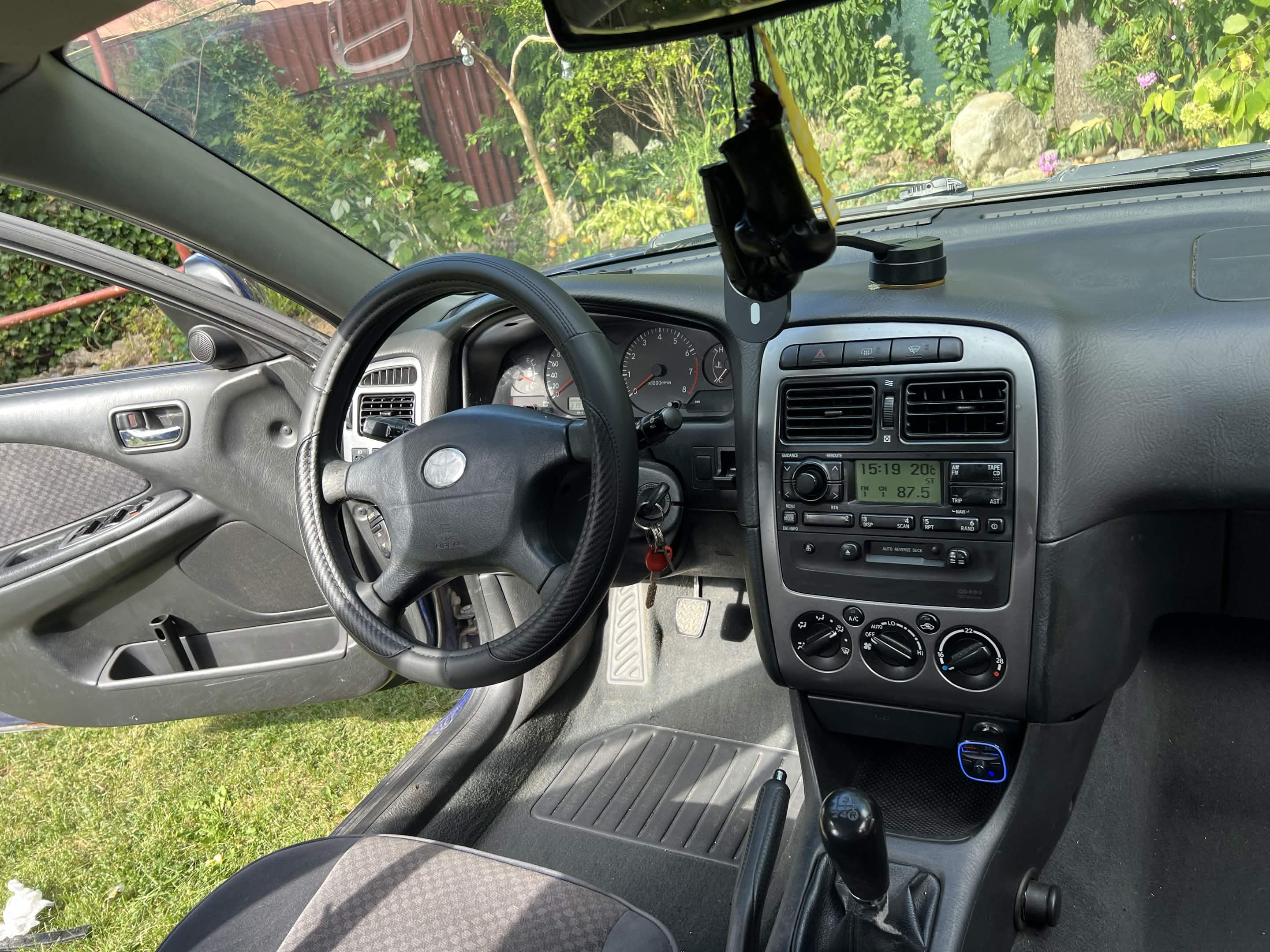 Toyota Avensis T22 - Photo 3